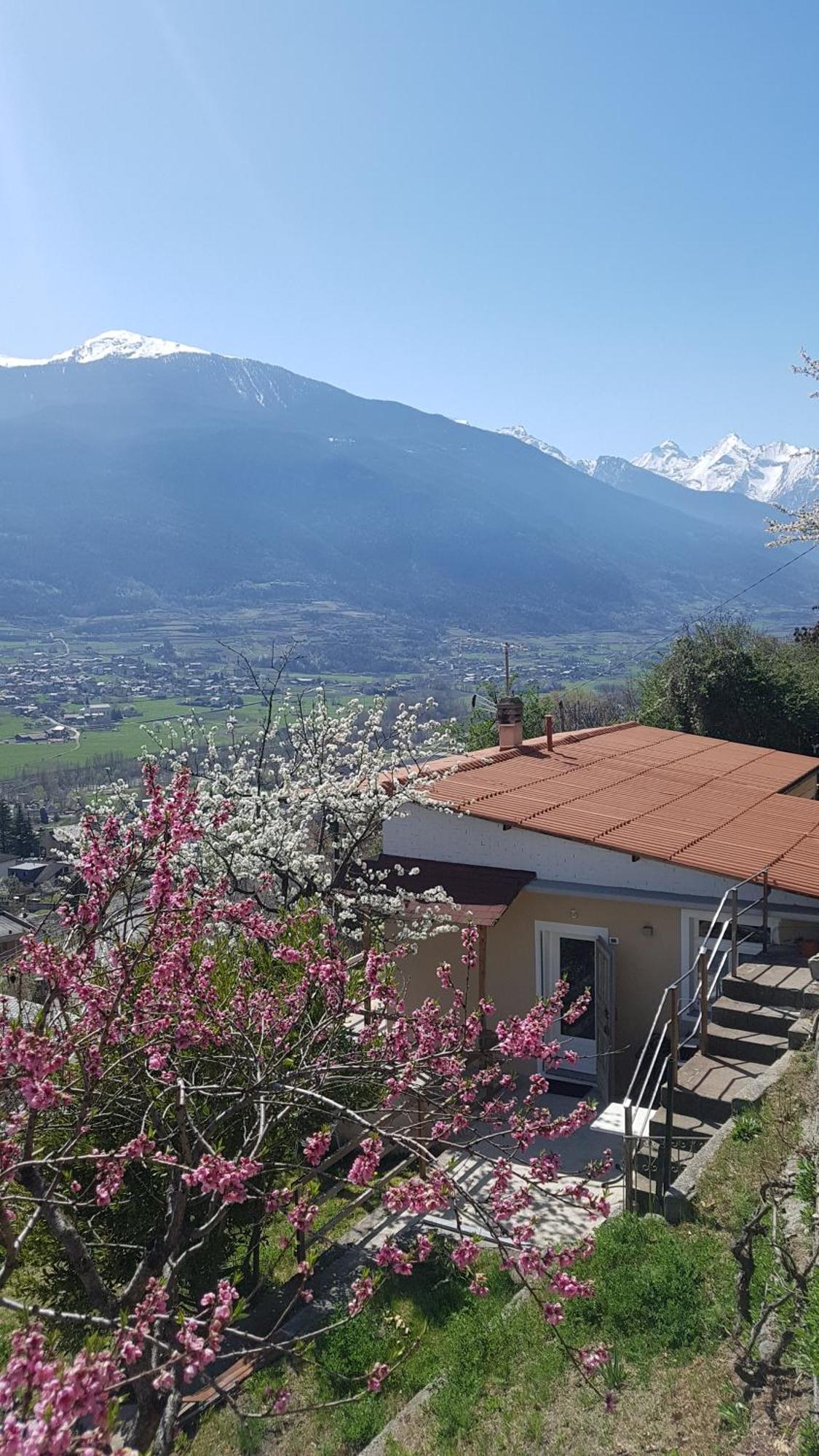 Villa Casa Le Vignole - Aosta Exterior foto