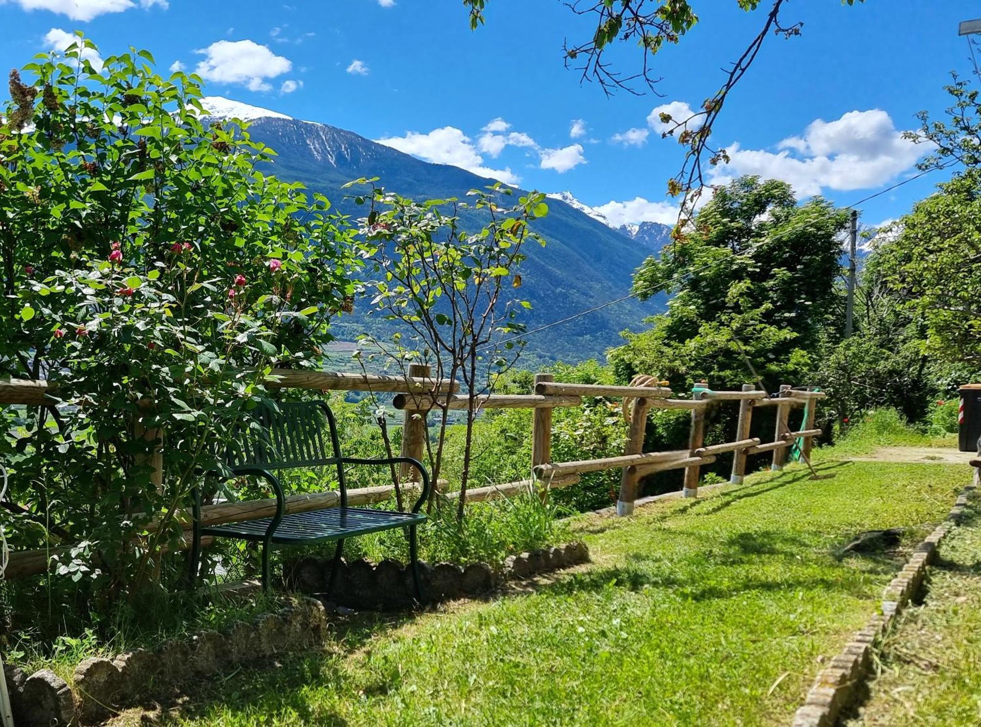 Villa Casa Le Vignole - Aosta Exterior foto