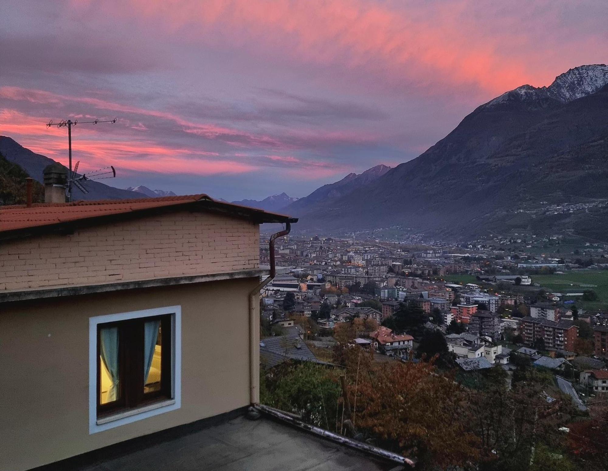 Villa Casa Le Vignole - Aosta Exterior foto